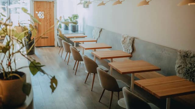 EST Restaurant restaurant image